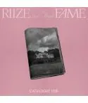محتويات ألبوم RIIZE Fame نسخة Catalogue تشمل الكتيب، الكروت، والبوست كارد