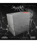 محتويات ألبوم CLOSE YOUR EYES blackout إصدار Breakout تشمل الخاتم الفضي والبطاقات والقرص المصغر