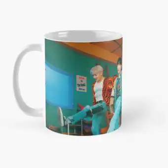 كوب سفر Shinee — إصدار "Retro Type" — Shinee Black Edition
