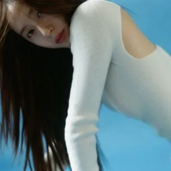 KRYSTAL — Solitary