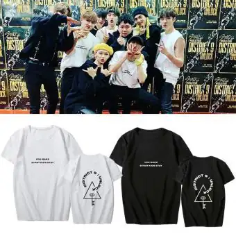 تيشيرت يونيسكس Stray Kids — إصدار "DISTRICT" — Stray Kids Oversized Ver.