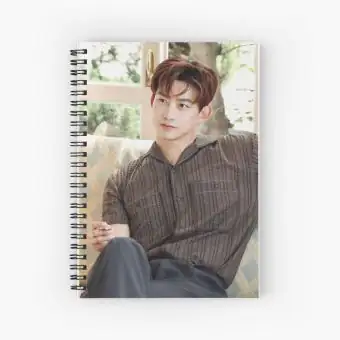 نوت بوك 14:00:00 — إصدار "Signature" — 14:00:00 Limited Edition