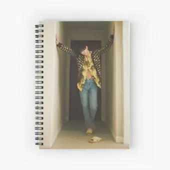 نوت بوك 14:00:00 — إصدار "Signature" — 14:00:00 Kit Album