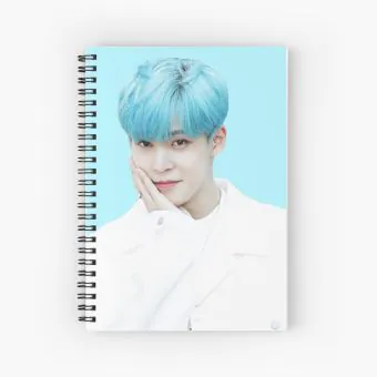 Ateez Journal Yunho — Gold Collectible Ver.