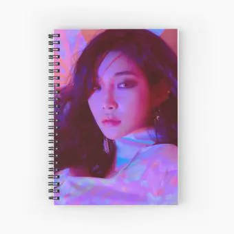 دفتر حلزوني Chung Ha — إصدار "Signature" — Chung Ha Limited Edition