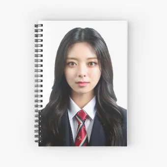 مفكرة Itzy — إصدار "ITZY" — Itzy Limited Edition