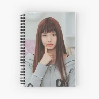 Newjeans Journal Hyein — Gold Classic Ver.