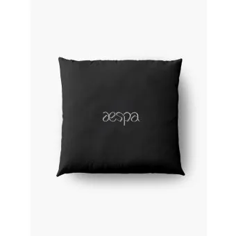 وسادة بلَش Aespa — إصدار "LOGO ARTWORK" — Aespa Limited Edition