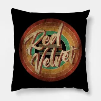 مخدة Red Velvet — إصدار "Vintage Circle Art" • قماش مخملي/بلش — Red Velvet Limited Edition