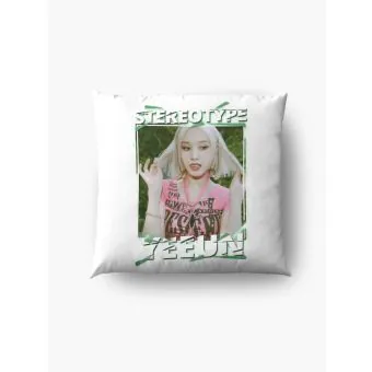 Stayc Cushion — Red Limited Ver.