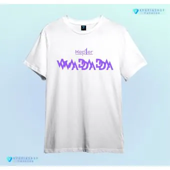 تيشيرت بطباعة Kep1er — إصدار "WA DA DA" — Kep1er With Photocard