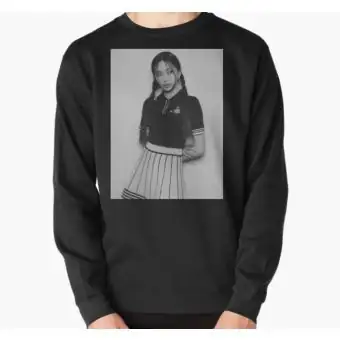 سويتشرت ياقة مستديرة Newjeans — إصدار "B&W HYEIN" — Newjeans Limited Edition