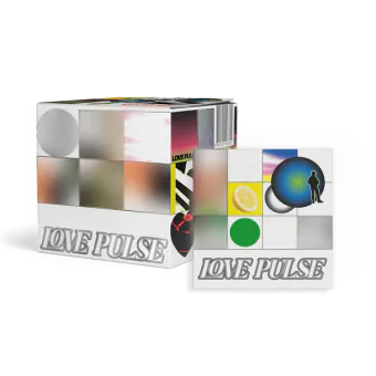 TREASURE – LOVE PULSE album — front cover