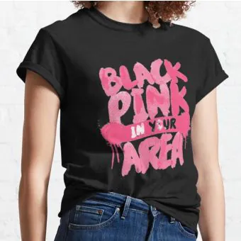 تيشيرت بطباعة Black Pink — إصدار "AREA" — Black Pink Limited Edition