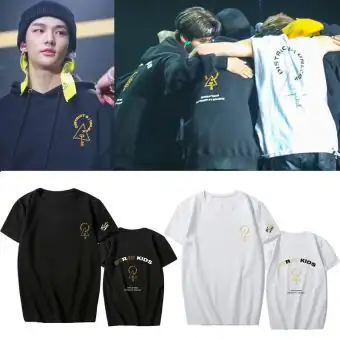 Stray Kids Graphic Tee District — Purple Deluxe Ver.
